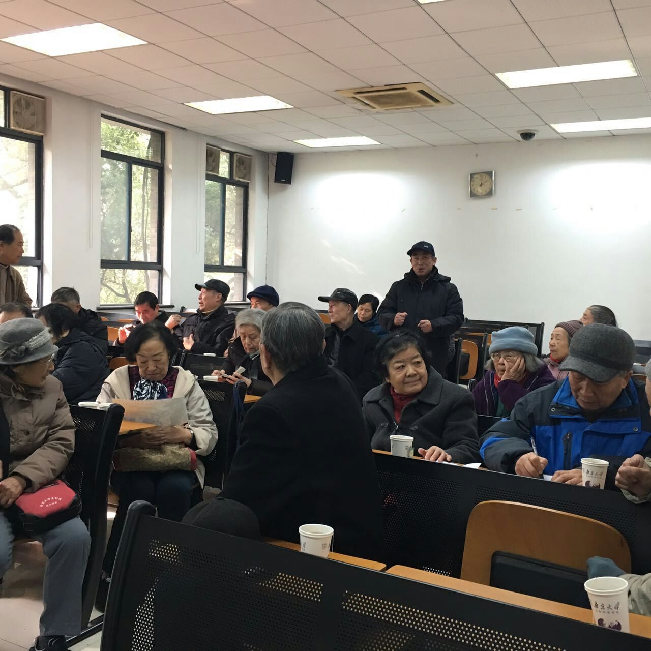 20161230-退休支部活动-02.jpg